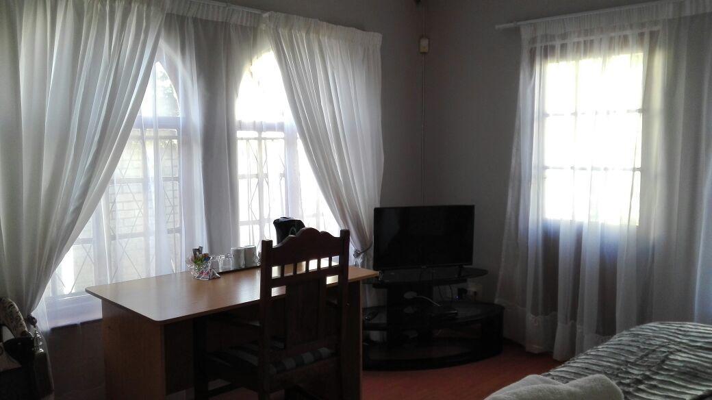 Versailles B And B Gonubie Εξωτερικό φωτογραφία